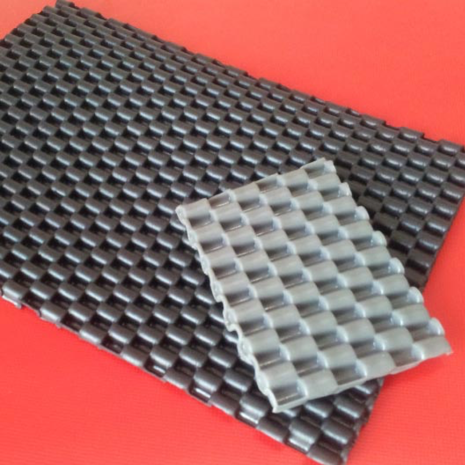 So sánh chất lượng thảm nhựa tổ ong so với các sản phẩm khác