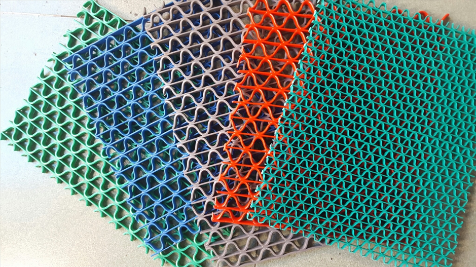 Thảm nhựa lót sàn