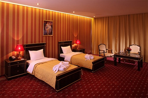 Thảm  khách sạn có hoa văn phù hợp