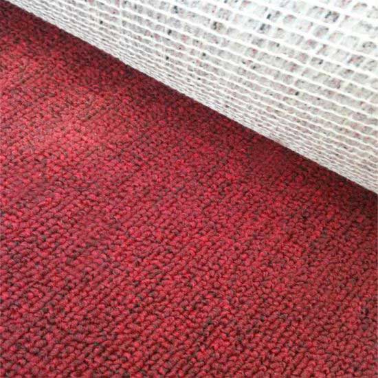 Thảm cuộn trải sàn một màu đỏ Thảm cuộn trải sàn một màu đỏ