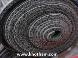 Thảm nhựa rối